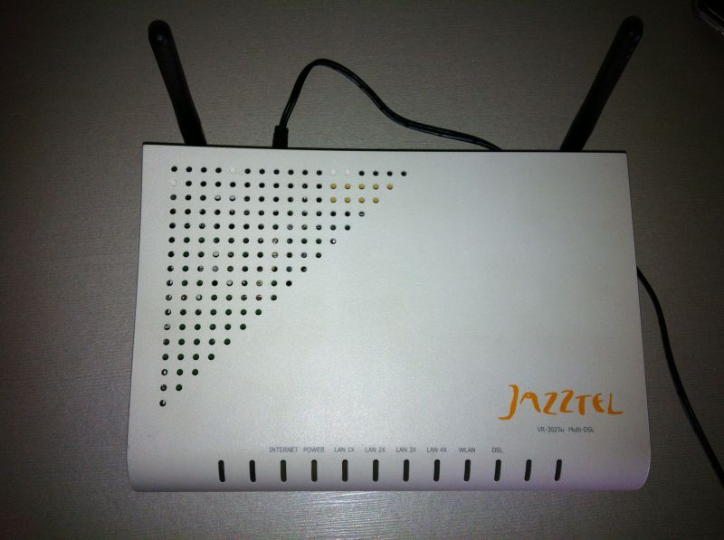 vr3025u_router.jpg vr3025u_router.jpg