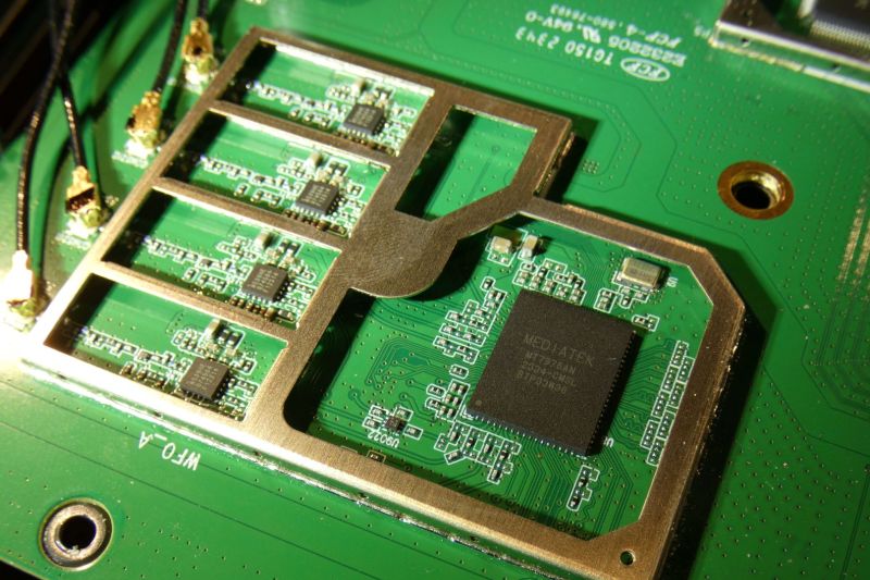 gl-inet-mt6000_5ghz-frontend.jpg gl-inet-mt6000_5ghz-frontend.jpg