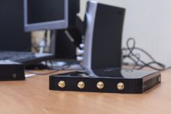 Netgear WNDR3700 v1 Antenna Mod Netgear WNDR3700 v1 Antenna Mod