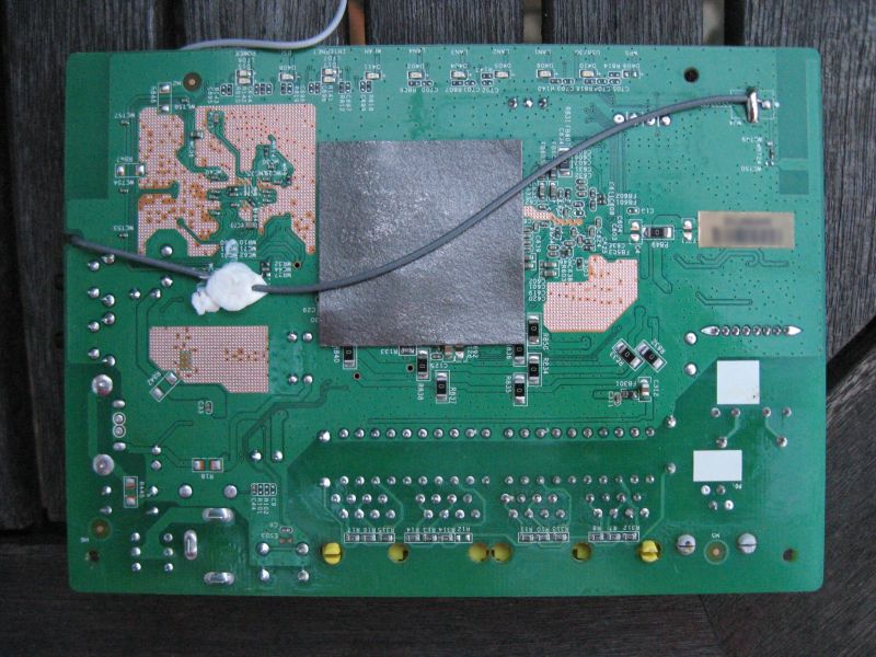 2704n-pcb-back.jpg 2704n-pcb-back.jpg
