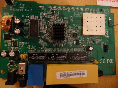 TL-WR743ND v1.2 PCB top side